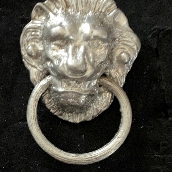 Vintage Silver Lion Head Door Knocker Brooch or Pin - Picture 5 of 5